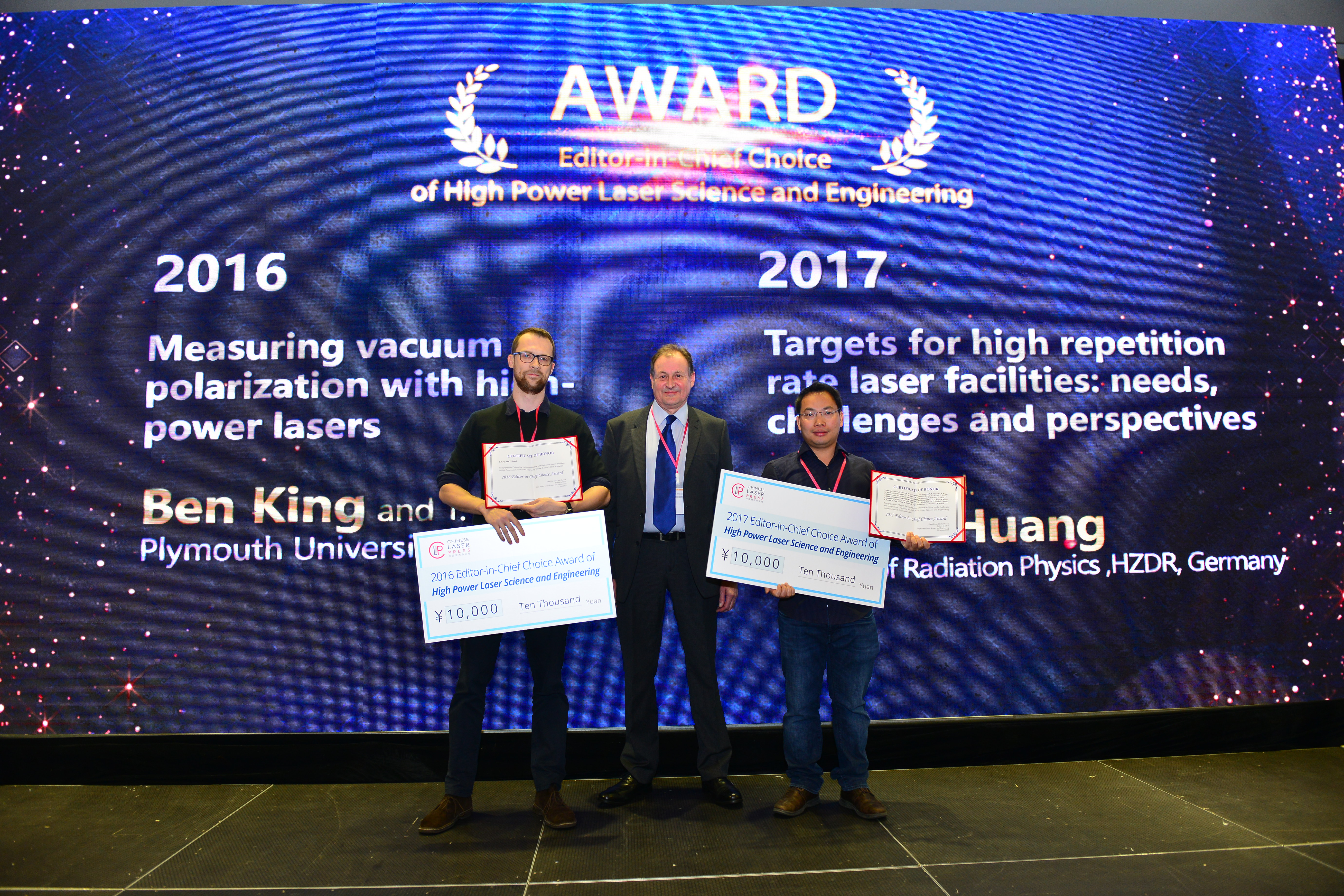 Dr. Ben King and Dr. Lingen Huang presented the Editor-in-Chief Choice Award at HPLSE 2018 by Prof. Colin Danson